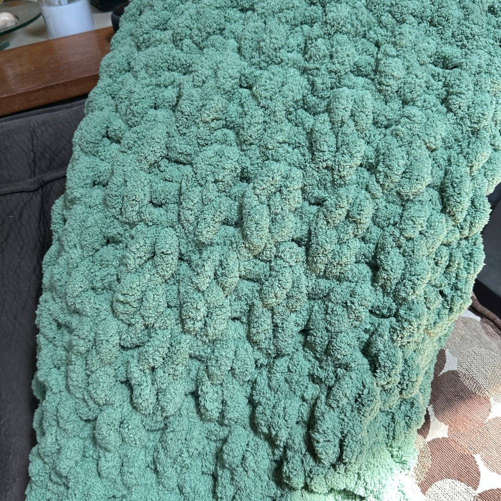 Chunky knit blanket